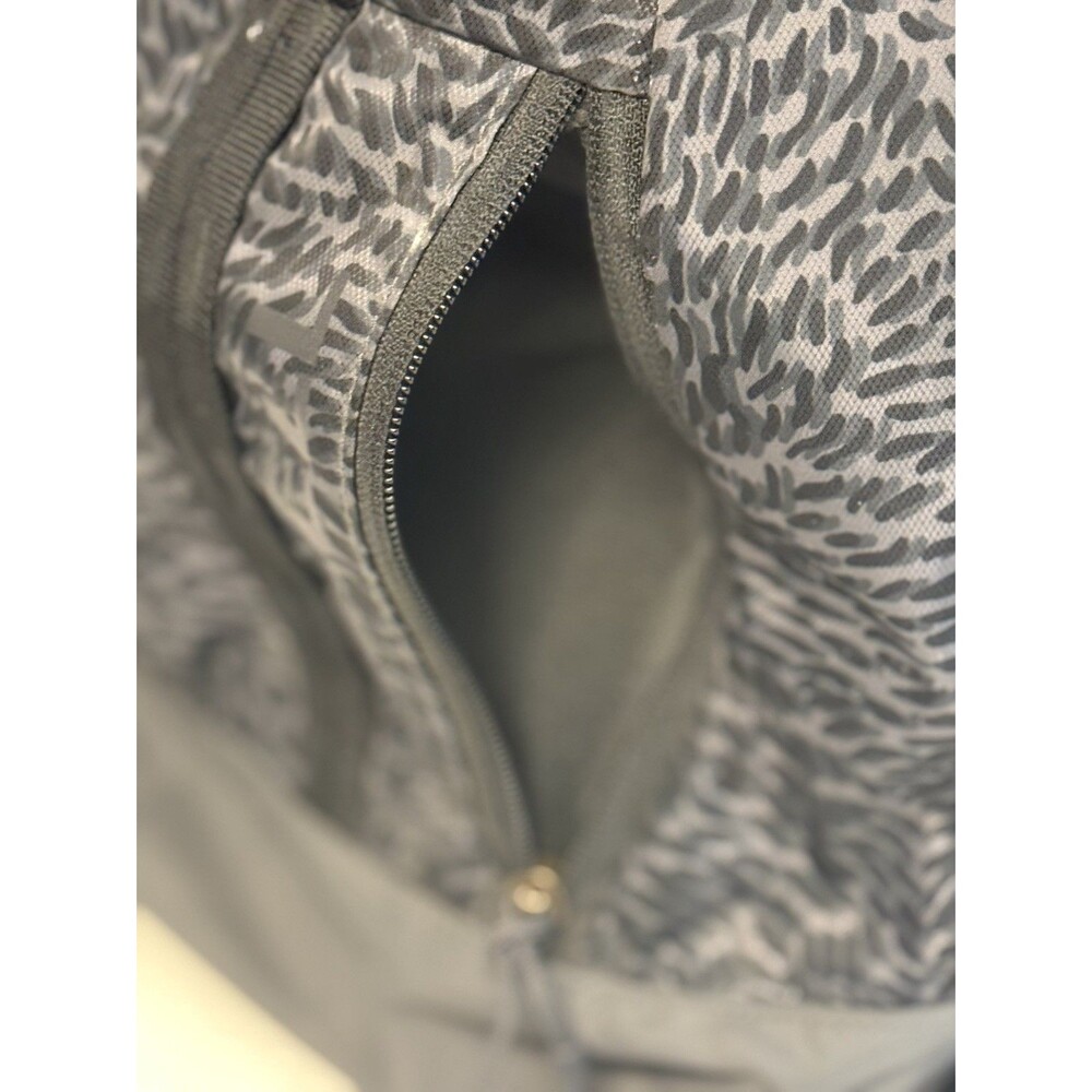 Merrell Sling Backpack Gray Black Pattern Single Strap Crossbody Bag Backpack - Picture 12 of 12